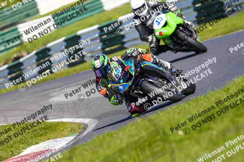 cadwell no limits trackday;cadwell park;cadwell park photographs;cadwell trackday photographs;enduro digital images;event digital images;eventdigitalimages;no limits trackdays;peter wileman photography;racing digital images;trackday digital images;trackday photos